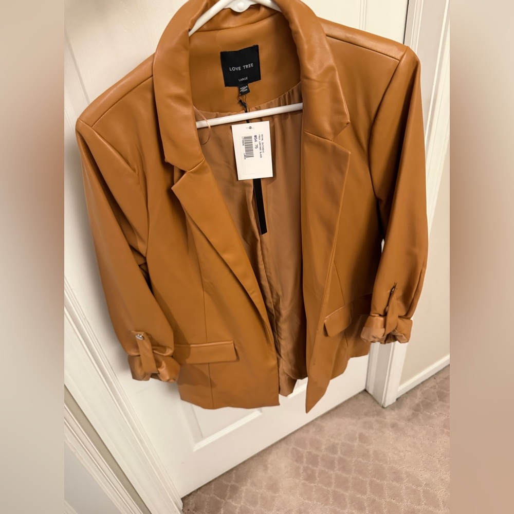 Love Tree Women's Tan Faux Leather Blazer Jacket NWT - Picture 1 of 3